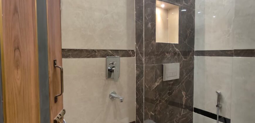 3 BHK Flats in Mohan Garden, Uttam Nagar | Flat for Sale