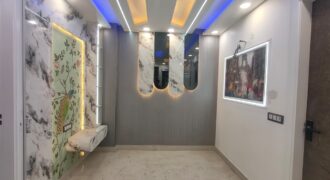 Front Side 3BHK Flat in Mohan Garden, Uttam Nagar, Delhi