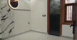 Ready to Move 3 BHK Flats in Om Vihar, Uttam Nagar – Delhi