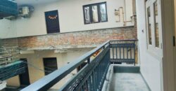 Spacious L-Type 3 BHK Flat in Om Vihar Phase 1, Uttam Nagar, Delhi