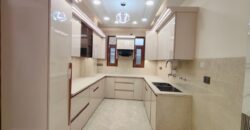 L-Type 4 BHK Flat for Sale in Kiran Garden, Uttam Nagar, Delhi