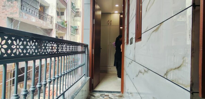 3 BHK Flat in Kiran Garden, Uttam Nagar, Delhi | Flats for Sale