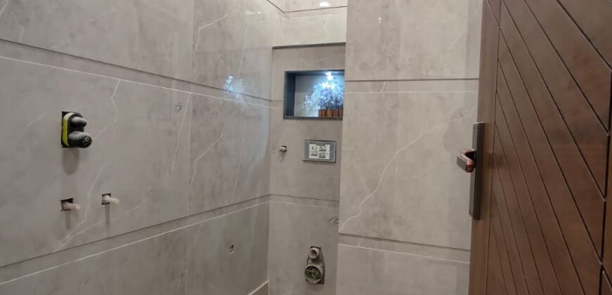 2 BHK Flats in Dwarka Mor Ready to Move | Affordable Flat in Dwarka Mor