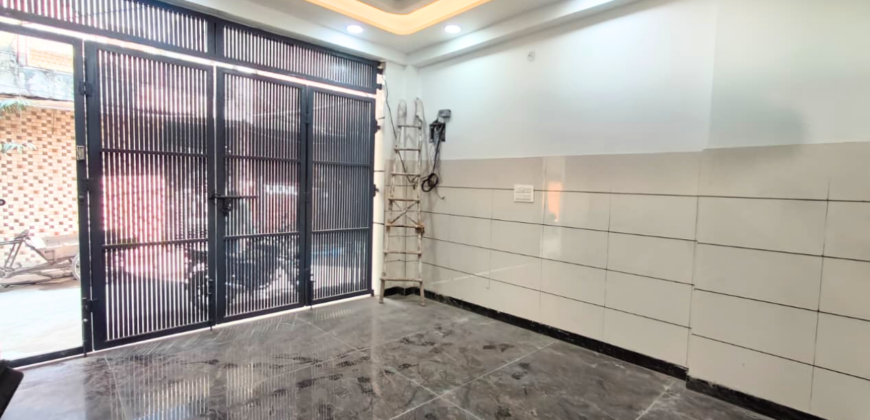 Jad Se Makan | Independent House for Sale in Mohan Garden, Delhi