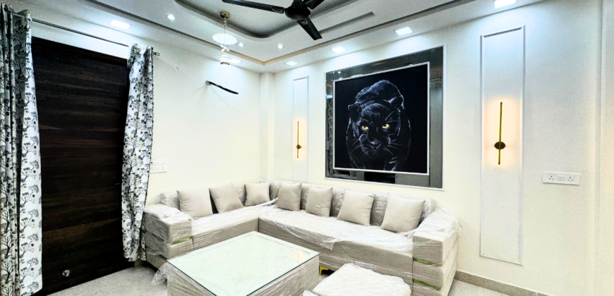 Front Side 2 BHK Flat in Dwarka Mor, Delhi – Near Metro