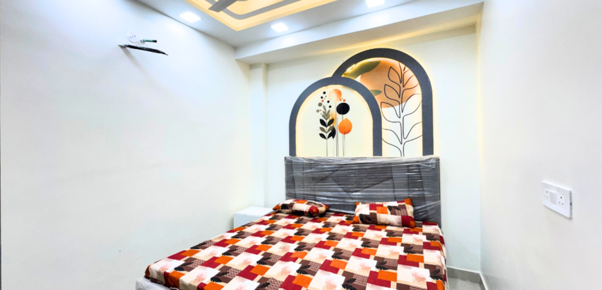 Front Side 2 BHK Flat in Dwarka Mor, Delhi – Near Metro