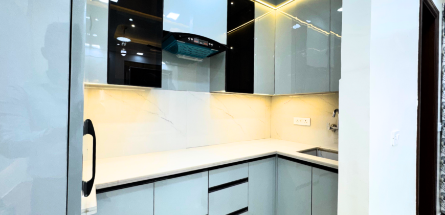 Front Side 2 BHK Flat in Dwarka Mor, Delhi – Near Metro