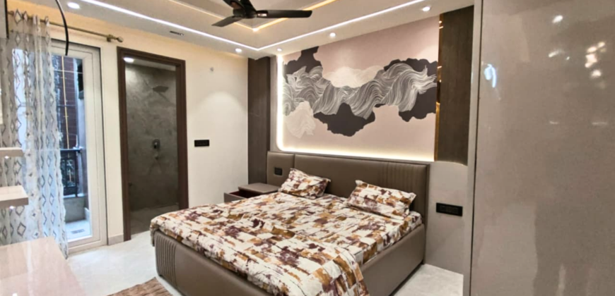 4 BHK Flat in Rama Park Road, Mohan Garden, Dwarka Mor