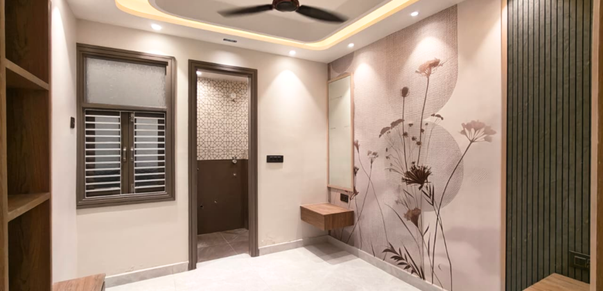 Spacious 2 BHK Flat in Rama Park Road, Mohan Garden, Delhi