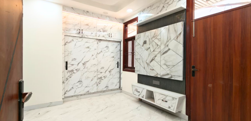 3 BHK Flats Near Nawada for Sale | Spacious 3BHK Flat on Old Palam Road