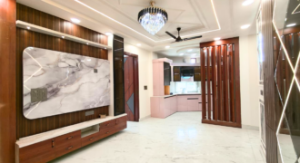 3 BHK Flats Near Nawada for Sale | Spacious 3BHK Flat on Old Palam Road