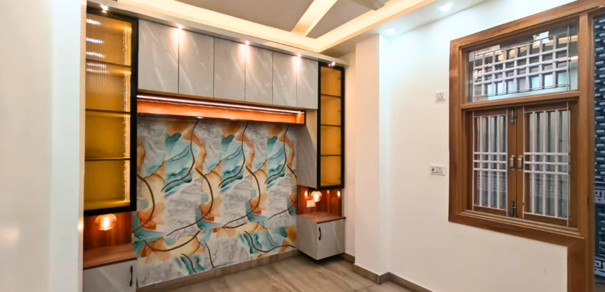 3BHK Flats for Sale in Mohan Garden Near Dwarka Mor Metro, Delhi