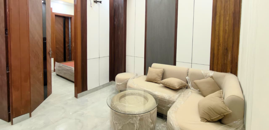 Front Side 2 BHK Flat in Jain Road Dwarka Mor | Lift and Parking Available