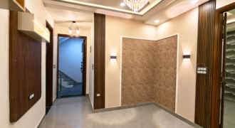 1 BHK Flat in Bajaj Enclave Dwarka Mor Delhi | Best Deal Near Metro Station