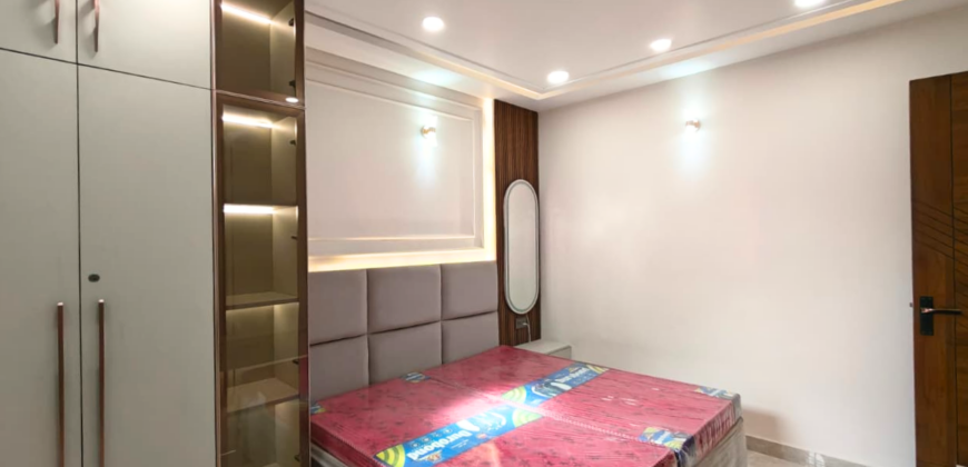 Spacious 3 BHK Flat in Kiran Garden Near Nawada Metro