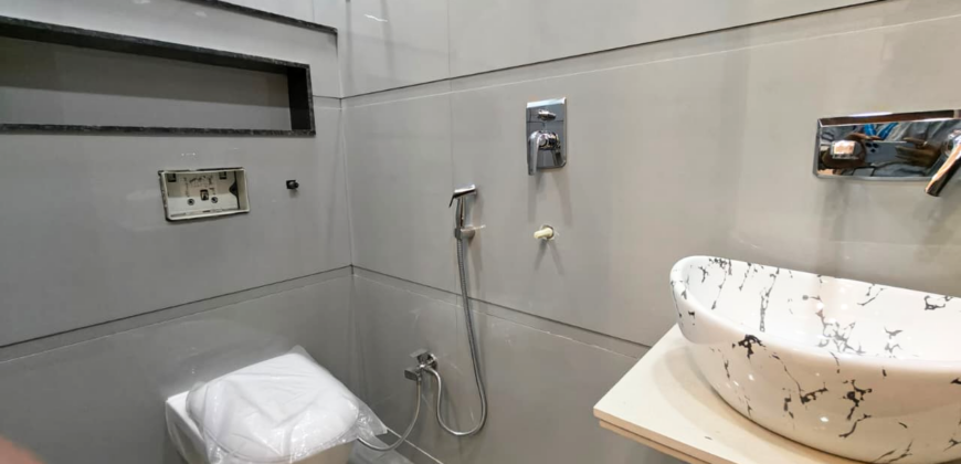 Spacious 3 BHK Flat in Kiran Garden Near Nawada Metro