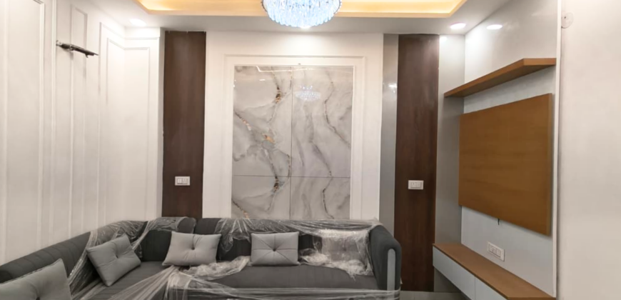 2 Side Open 2 BHK Flat in Jain Road, Mohan Garden Near Dwarka Mor Metro