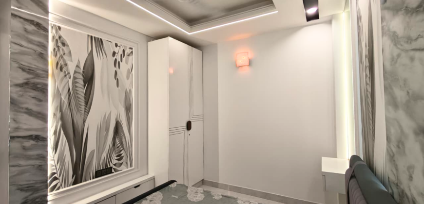 Semi Furnished 3 BHK Flats in Jain Road Mohan Garden Near Dwarka Mor Metro Station