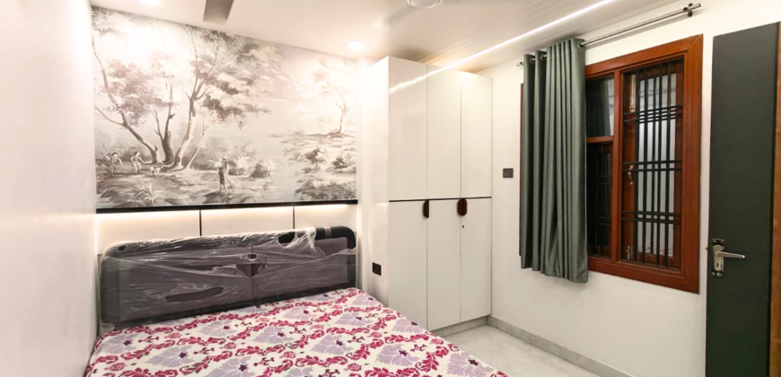 Semi Furnished 3 BHK Flats in Jain Road Mohan Garden Near Dwarka Mor Metro Station