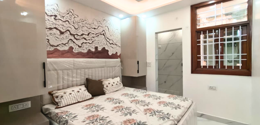 Spacious 2 BHK Flat for Sale in Uttam Nagar West | Ready to Move Near Metro