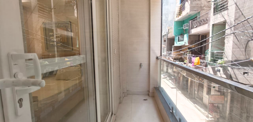 3 BHK Flat for Sale in Nawada, Delhi | Prime Location Property