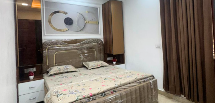 Front Side 3BHK Flat for Sale in Dwarka Mor, Delhi | Prime Location