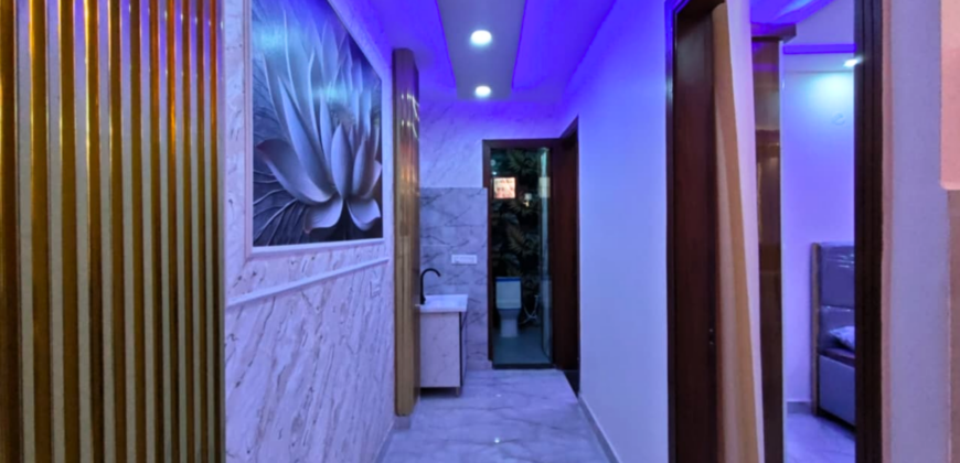 Spacious 3BHK Independent Floor in Zaildar Enclave, Mohan Garden, Uttam Nagar