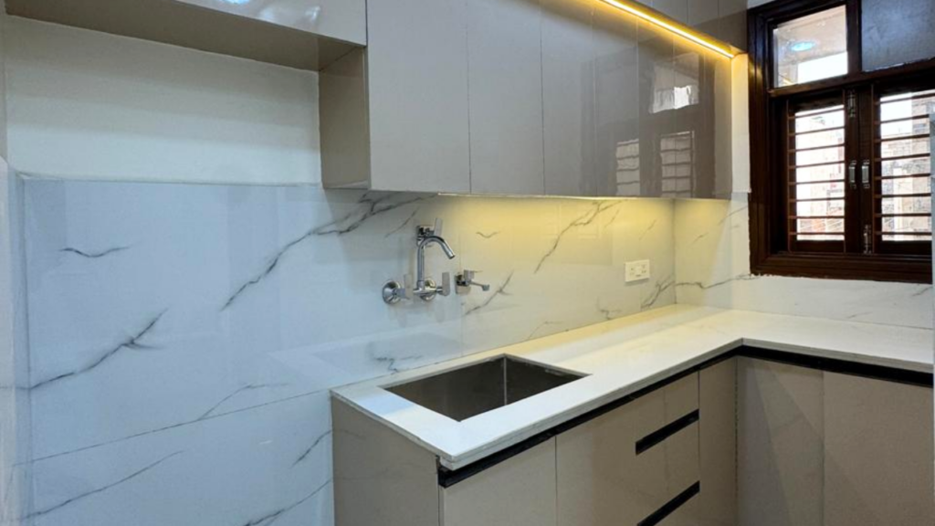 1 BHK flat in Mohan Garden