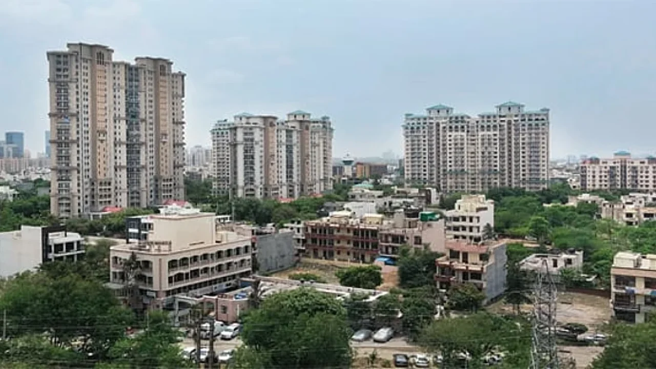 Cheap vs Costly Areas in Delhi