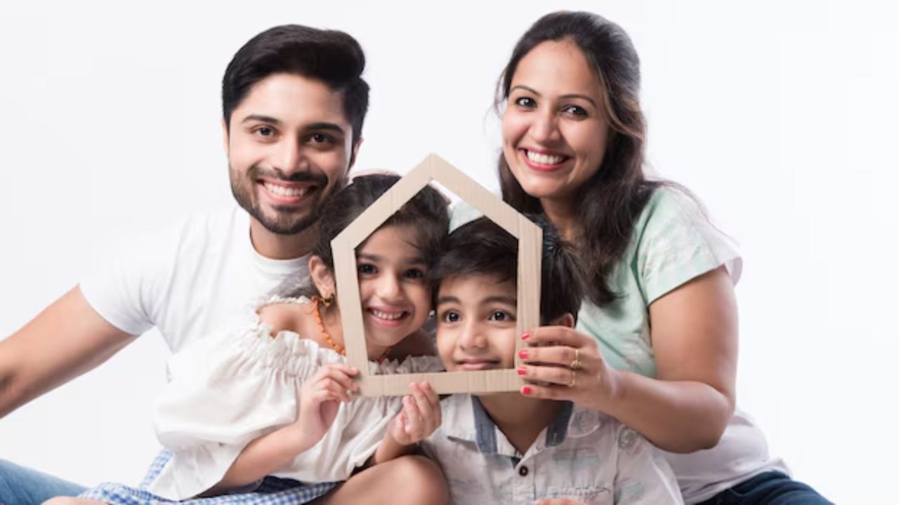 दिल्ली में जड़ से मकान